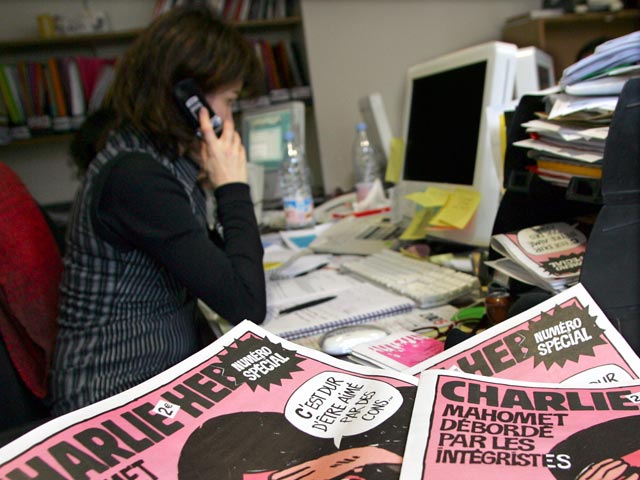 В среду французский сатирический журнал Charlie Hebdo ("Шарли Эбдо") опубликует книгу комиксов под названием "Жизнь Мухаммеда"