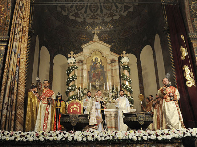 В духовном центре армян всего мира - Первопрестольном Святом Эчмиадзине, была совершена Божественная литургия