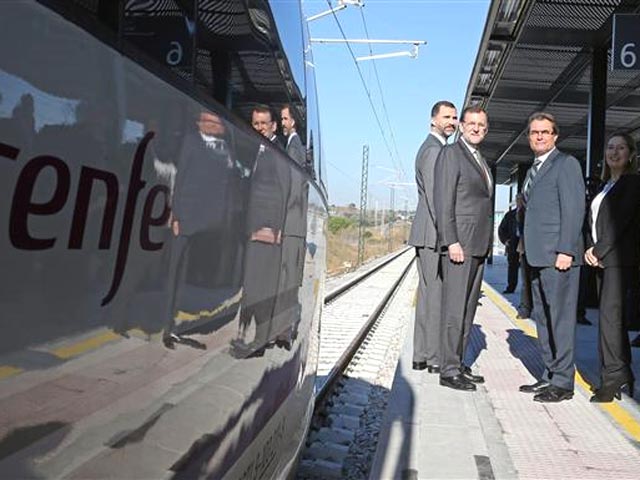 Барселону и Париж соединили скоростной железной дорогой: в Испании открыли ветку для быстрых поездов, которые могут следовать до границы с Францией, куда уже ездят экспрессы из Парижа