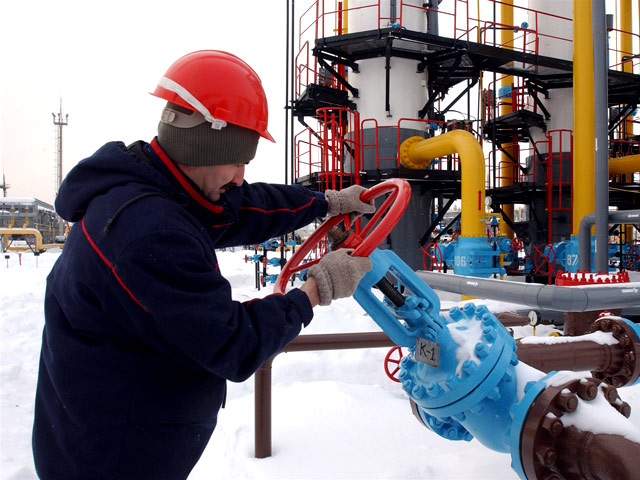 Государственный концерн "Газпром" и компания НОВАТЭК, подконтрольная российскому миллиардеру Геннадию Тимченко, подписали соглашение о создании совместного предприятия на Ямале
