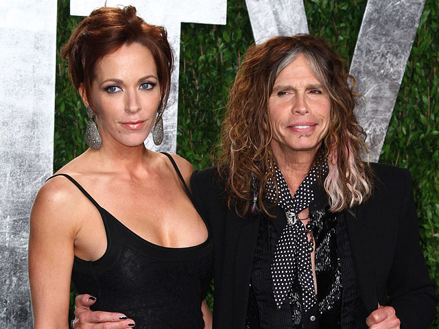 Лидер и вокалист знаменитой американской рок-группы Aerosmith Стивен Тайлер официально расстался со своей невестой Эрин Брэди