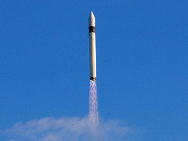 Россия открыла во вторник космический 2013 год запуском с космодрома Плесецк ракеты-носителя "Рокот" с тремя военными космическими аппаратами