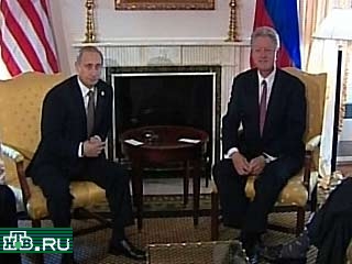 По итогам встречи президенты России и США подписали совместное заявление - "Инициативу по сотрудничеству в области стратегической стабильности