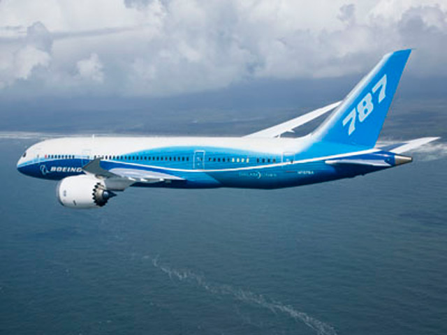 Индия присоединилась к странам, приостановившим полеты самолетов Boeing-787 Dreamliner после целого ряда инцидентов, произошедших с ними в последнее время