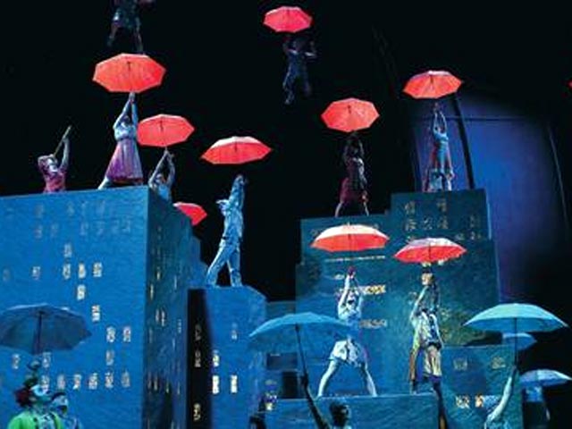 Знаменитый канадский Cirque du Soleil объявил в среду об увольнении 400 из пяти тысяч своих сотрудников. "Однако ни о каком кризисе речь не идет"