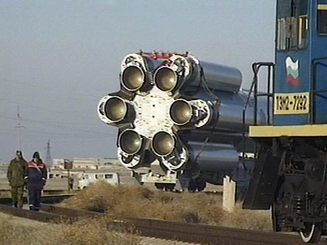 В связи с ограничительными действиями Казахстана, разрешившего России в 2013 году выполнить с космодрома Байконур всего 12 пусков ракет-носителей "Протон-М" вместо 17 запрошенных, Москва может потребовать пересмотра условий аренды Байконура