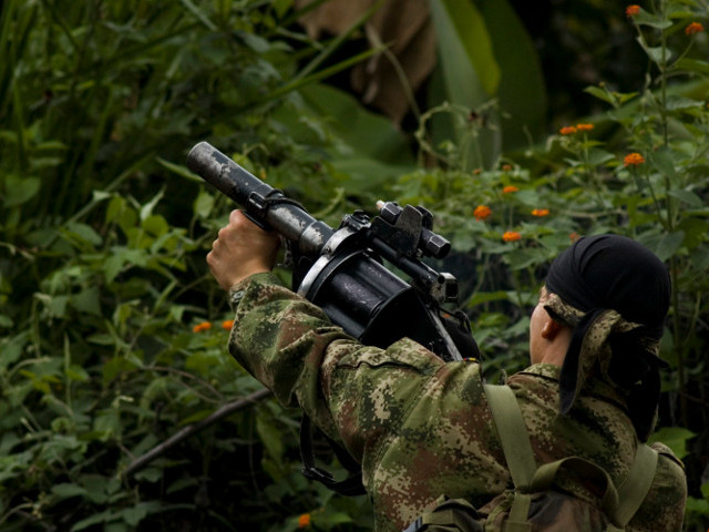 Повстанцы из Революционных вооруженных сил Колумбии провели первый крупный теракт с момента окончания перемирия с правительством