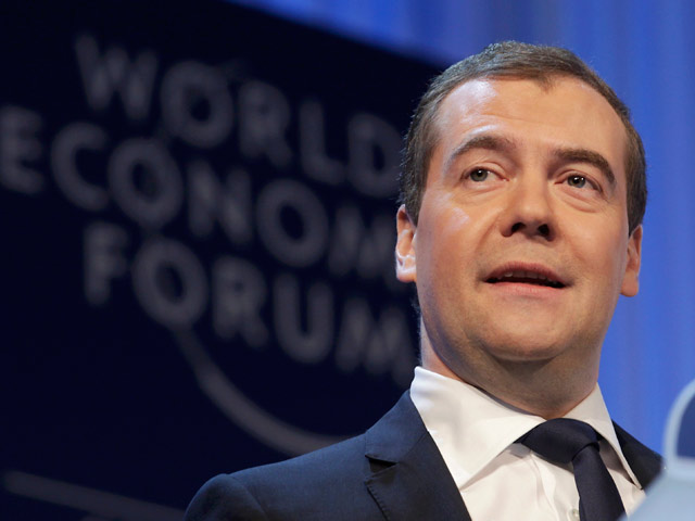Общение Дмитрия Медведева и Бидзины Иванишвили заметили гости форума, не стала отрицать их разговор и пресс-секретарь главы российского правительства Наталья Тимакова