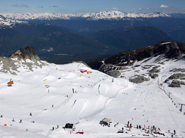 К Олимпиаде в Сочи заготовят более 150 тысяч кубометров "прошлогоднего" снега