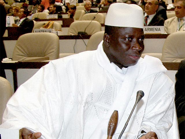 Президент Гамбии Джамме Яйя, как и обещал, ввел в стране четырехдневную рабочую неделю для работников общественного сектора. Об этом сообщает ВВС. Постановление подписано еще месяц назад