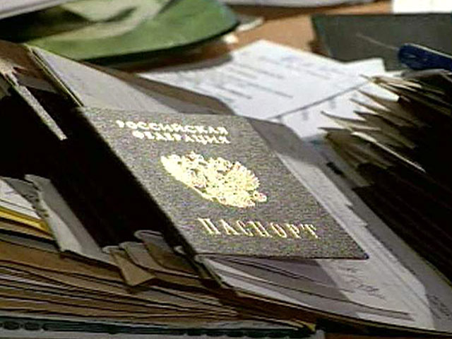 Молодые жители Петербурга при получении паспорта, возможно, скоро будут произносить клятву гражданина