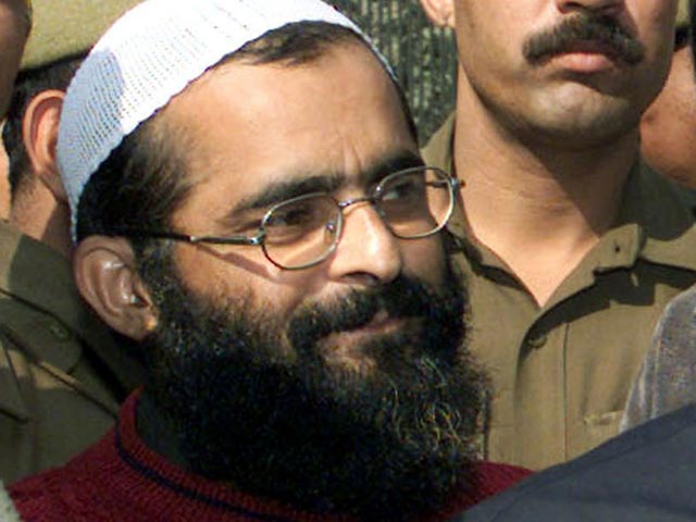 В Дели повешен Мохаммед Афзал Гуру, приговоренный к смертной казни за организацию атаки на здание парламента Индии в 2001 году