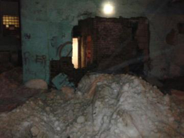 В Пушкинском районе Подмосковья обрушилась стена жилого дома