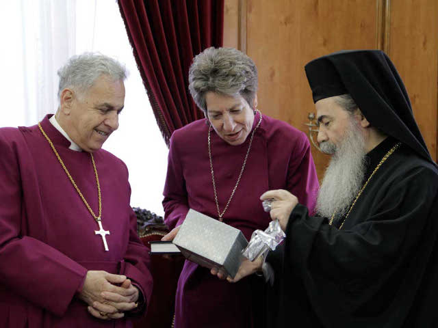 "Данная встреча &#8211; чрезвычайный акт гостеприимства со стороны патриарха Феофила", - сказала Джеффертс Шори, напомнив, что православные считают, что женщин нельзя допускать к рукоположению