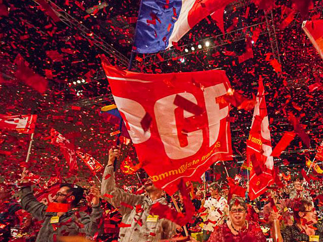 Коммунистическая партия Франции на прошедшем с четверга по воскресенье съезде переизбрала национальным секретарем сенатора от Парижа Пьера Лорана