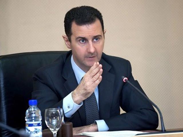 Атакующие Сирию силы методично уничтожают инфраструктуры страны, а также пытаются "разрушить психику" мирных граждан. С таким заявлением выступил в среду в правительстве президент страны Башар Асад