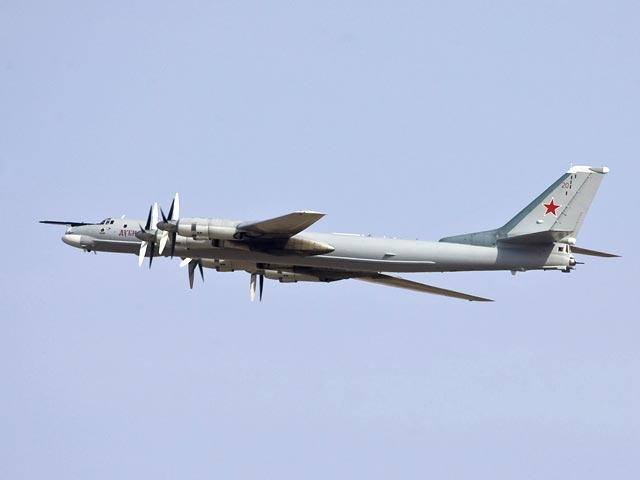 Истребители США поднимались на перехват российских стратегических бомбардировщиков Ту-95. Источники компании NBC, сообщившие об инциденте, назвали его редким, хотя и не уникальным