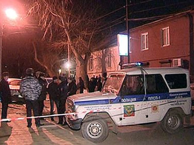 Участковый полицейский, который застрелил троих человек в кафе в Махачкале, пошел на преступление из-за давней ссоры, озвучили новую версию случившегося в СКР по республике Дагестан