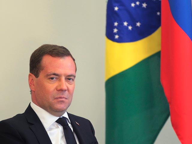 Россия - не "какая-то автократия, где происходят какие-то непонятные события с правами человека" и где эти права нарушаются. Во-всяком случае, считать страну именно такой "несерьезно", заявил премьер Дмитрий Медведев в интервью бразильской газете O Globo
