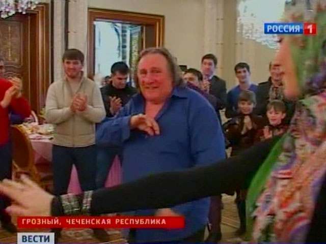 Запад обрушился с издевками на россиянина Депардье, сплясавшего lezginka у Кадырова