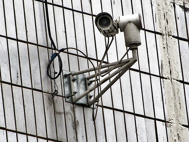 Глава столичного ГУ МВД Анатолий Якунин признал полную неэффективность системы видеонаблюдения, состоящую из 90 тысяч камер