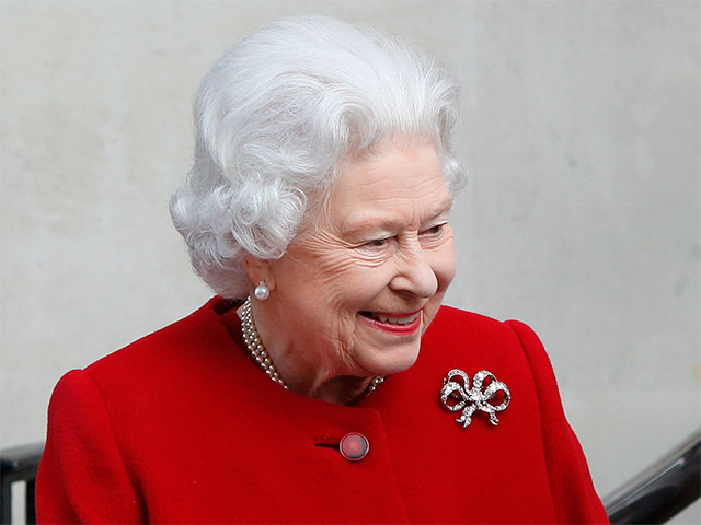 Королева Великобритании Елизавета II покинула в понедельник лондонскую больницу имени короля Эдварда VII, куда ее доставили накануне с симптомами гастроэнтерита
