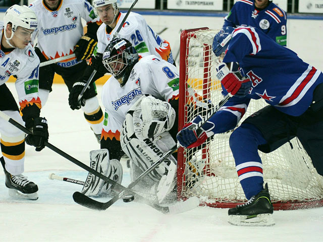 СКА и "Северсталь" провели самый результативный матч плей-офф КХЛ
