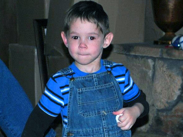 Госдепартамент США заявляет, что не может получить документы о гибели усыновленного из России Максима Кузьмина от властей штата Техаса, где мальчик жил в приемной американской семье