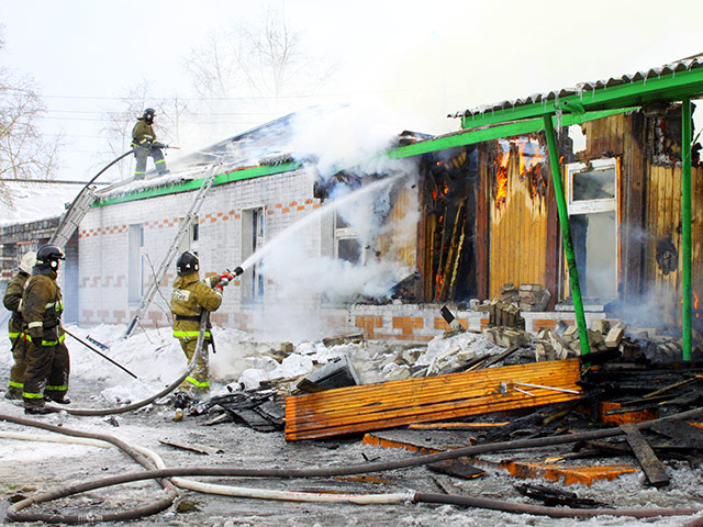 Крупный пожар произошел 8 марта в здании учебного корпуса кадетской школы в столице Тувы городе Кызыле, в которой обучаются преимущественно сироты и дети из неблагополучных семей