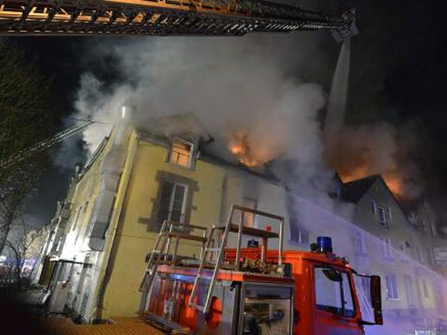 В Германии в результате пожара в городе Бакнанг сгорели шесть детей и взрослый