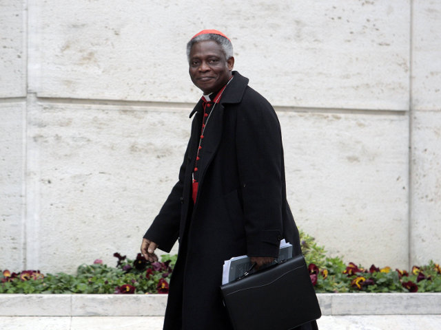 Одним из главных претендентов на Святой престол считается 64-летний кардинал Питер Тарксон из Ганы