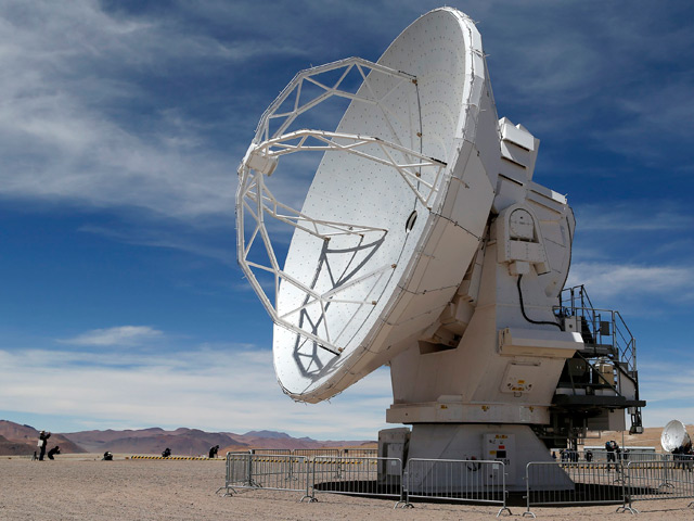 В Чилийской пустыне Атакама официально открыли крупнейшую международную астрономическую обсерваторию ALMA