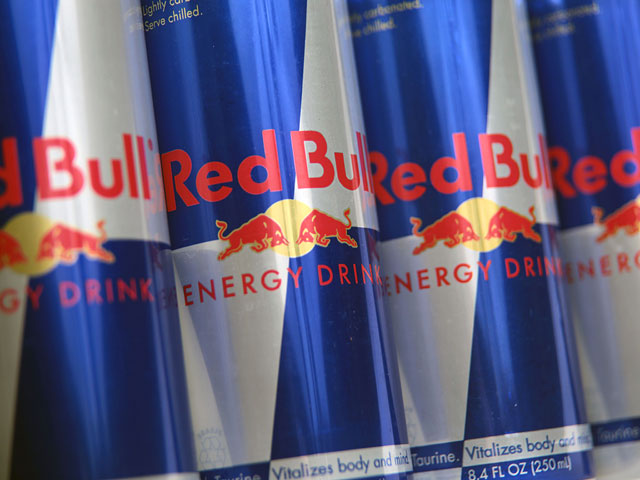 Red Bull шантажируют: злоумышленники хотят загрязнить банки с энергетиком экскрементами
