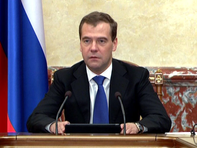 Премьер-министр РФ Дмитрий Медведев заявил, что присоединение Украины к Таможенному Союзу в формате "3+1" невозможно. По его словам, Украине стоит либо принять полный пакет соглашений, либо оставаться в статусе наблюдателя