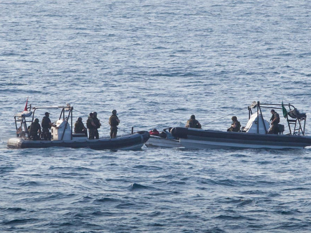 В Гвинейском заливе затонуло судно, на борту которого находились 166 человек