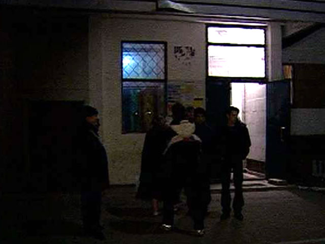 Около 300 человек эвакуированы из жилого дома на севере Москвы из-за угрозы взрыва
