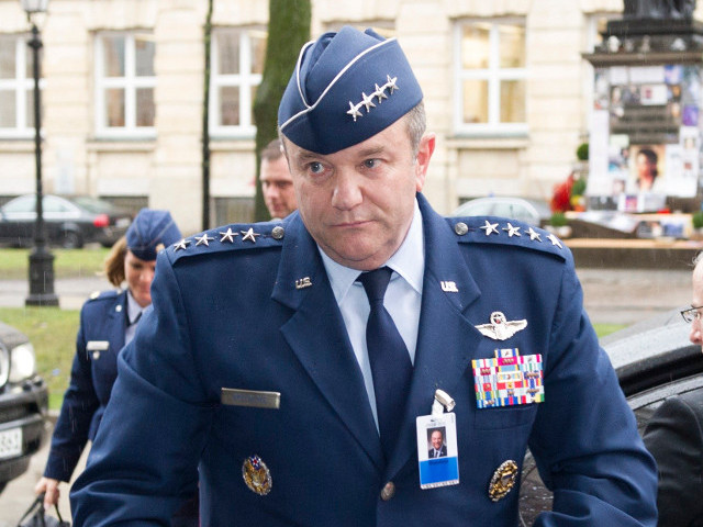 Североатлантический совет утвердил назначение американского генерала Филипа Бридлава на пост главнокомандующего Объединенными силами НАТО в Европе