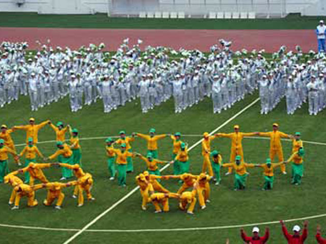 Туркмения вышла на зарядку: в рамках "Недели здоровья и счастья" спортивные мероприятия проводятся по всей стране