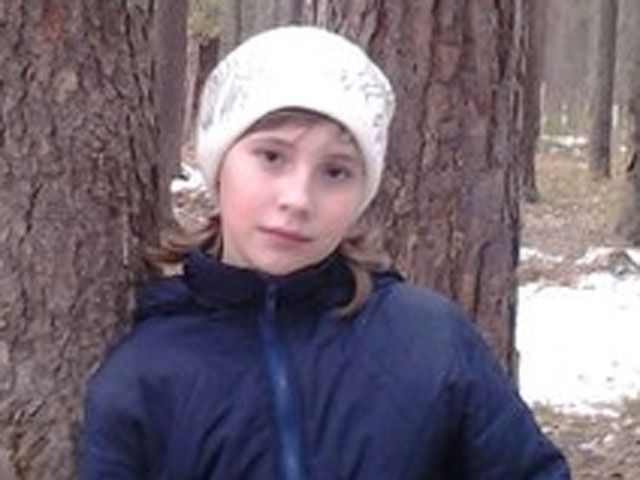 Исчезновение школьницы Анастасии Сметаниной, которой не исполнилось и 14 лет, вызвало большой резонанс в России. А спустя две недели ее расчлененные останки были найдены в навозной куче возле конюшни