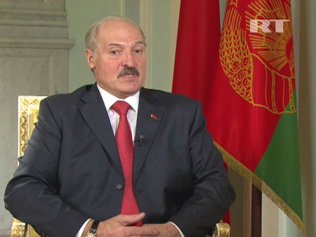 Президент Белоруссии Александр Лукашенко отверг обвинения в наличии его финансовых средств на Кипре, и неожиданно предложил тем, кто сможет их найти, забрать себе