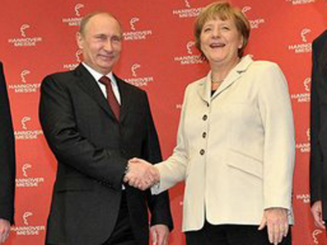 "Меркель поучает Путина", - пишет Koelner Stadt-Anzeager. "Путин отстранился от Европы" - констатирует Der Tagesspiegel."Меркель и Путин: дружественный визит, тяжелая встреча" - замечает Der Spiegel. Bild не удержался: "Насколько искренне это рукопожатие