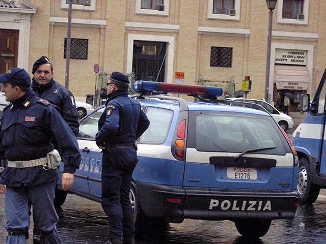 В Италии арестованы 37 членов коза ностра, включая мэра города Монтелепре