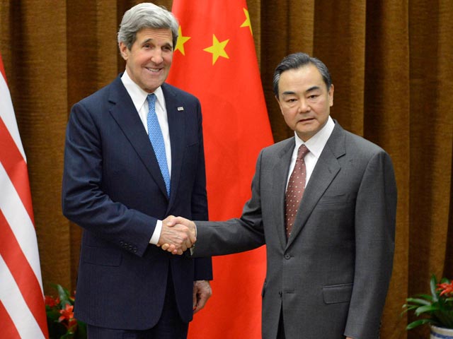 Госсекретарь США Джон Керри прибыл с официальным визитом в Пекин, в ходе которого он попытается убедить КНР в необходимости проводить жесткую линию против северокорейской ядерной программы