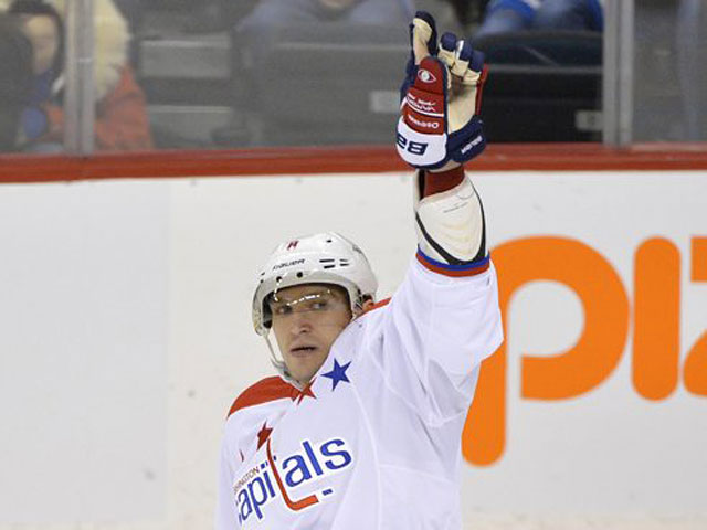 Александр Овечкин вышел на первое место в списке снайперов сезона в НХЛ