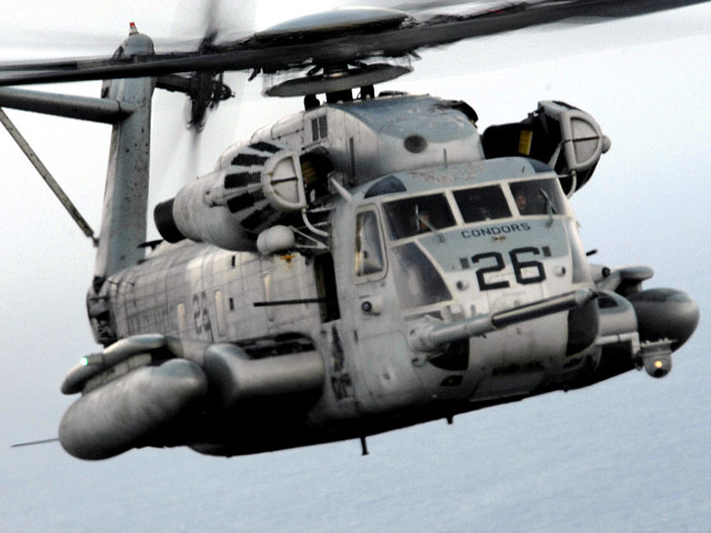 Вертолет CH-53 военно-морских сил США упал на территории Южной Кореи в провинции Канвондо, которая граничит с КНДР