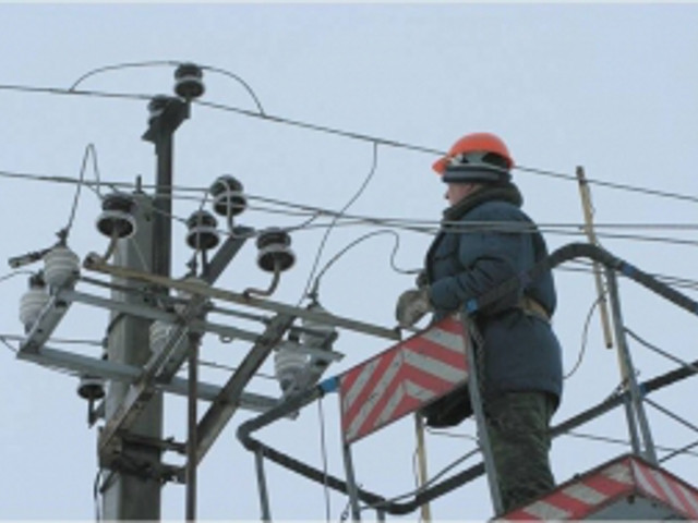 В Новороссийске Краснодарского края более 112 тысяч человек лишились электроснабжения из-за непогоды