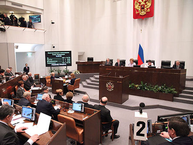 Совет Федерации в среду одобрил закон о ежегодном представлении в парламенте доклада правительства России о состоянии культуры в РФ