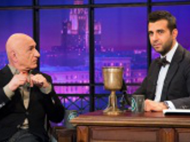 Шоумен Иван Ургант в эфире Первого канала принес извинения за свою неудачную шутку в телевизионной программе "Смак", вызвавшую возмущение на Украине