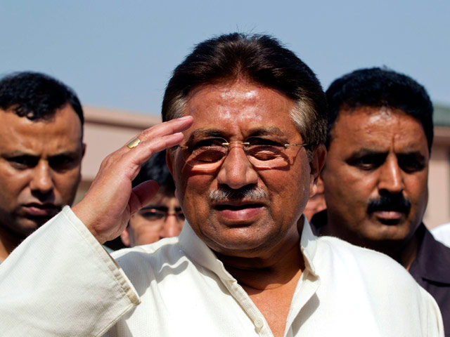Пакистанская полиция заключила под стражу бывшего президента страны Первеза Мушаррафа через несколько часов после судебного решения о его домашнем аресте