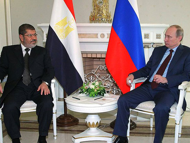 Владимир Путин и президент Египта Мохамед Мурси на переговорах, прошедших в пятницу в Сочи, подтвердили свою позицию в пользу дипломатического решения сирийского кризиса без вмешательства извне